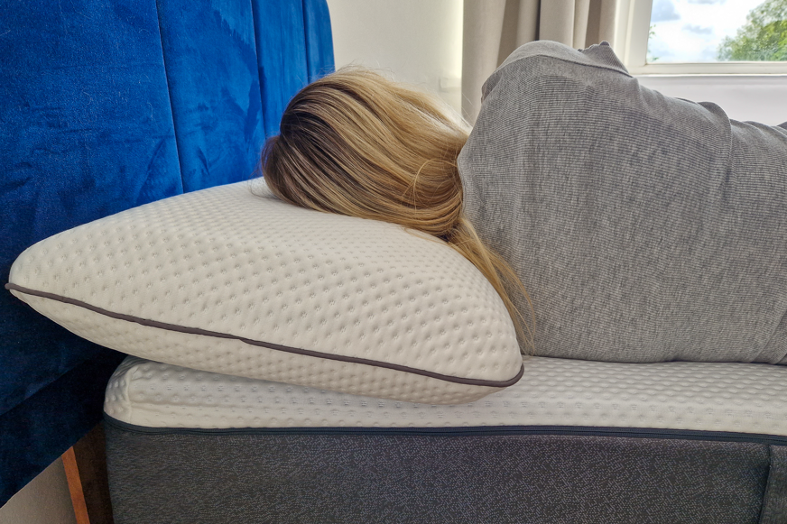 Side sleeper on Emma Premium pillow